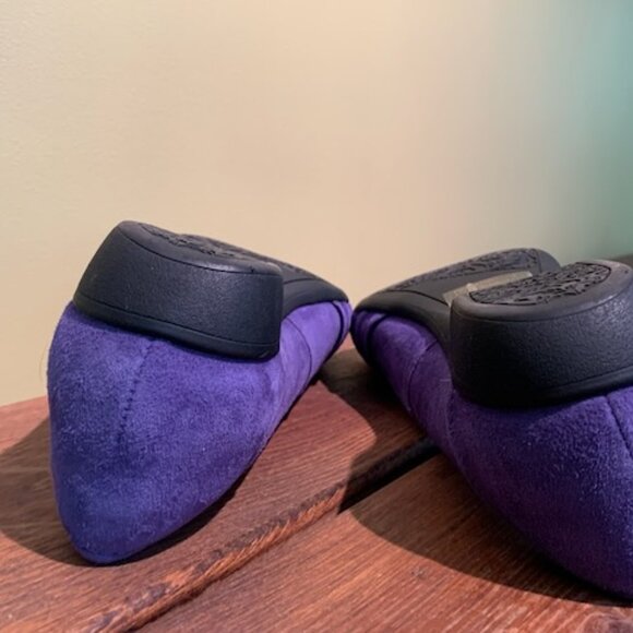 Clarks Suede Flats , Size 8 - Picture 6 of 7